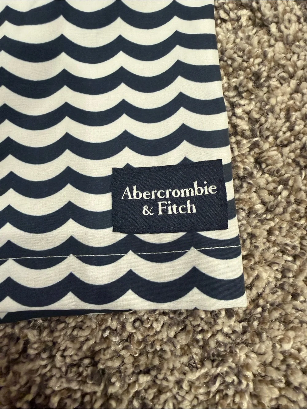 Abercrombie Kids Swim Trunks Boys Size 15/16 Blue White Wave Print Mesh Lined